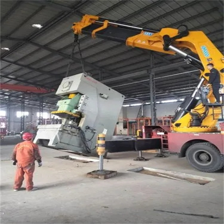 永修县80吨折臂吊车出租附近电话